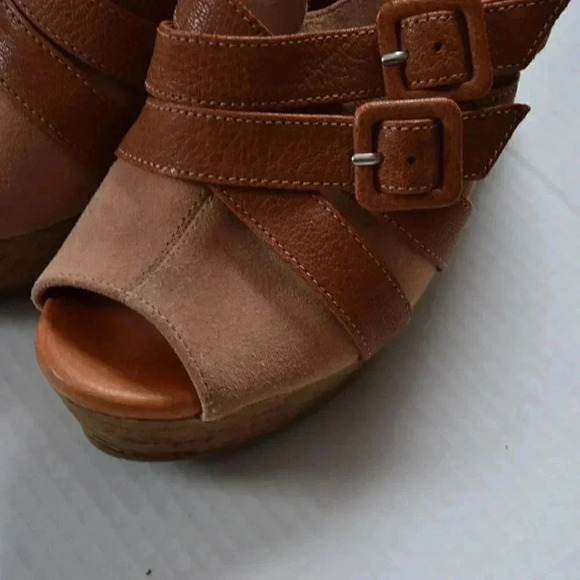LUCKY BRAND  Leather Cork Wedges - Picture 5 of 8